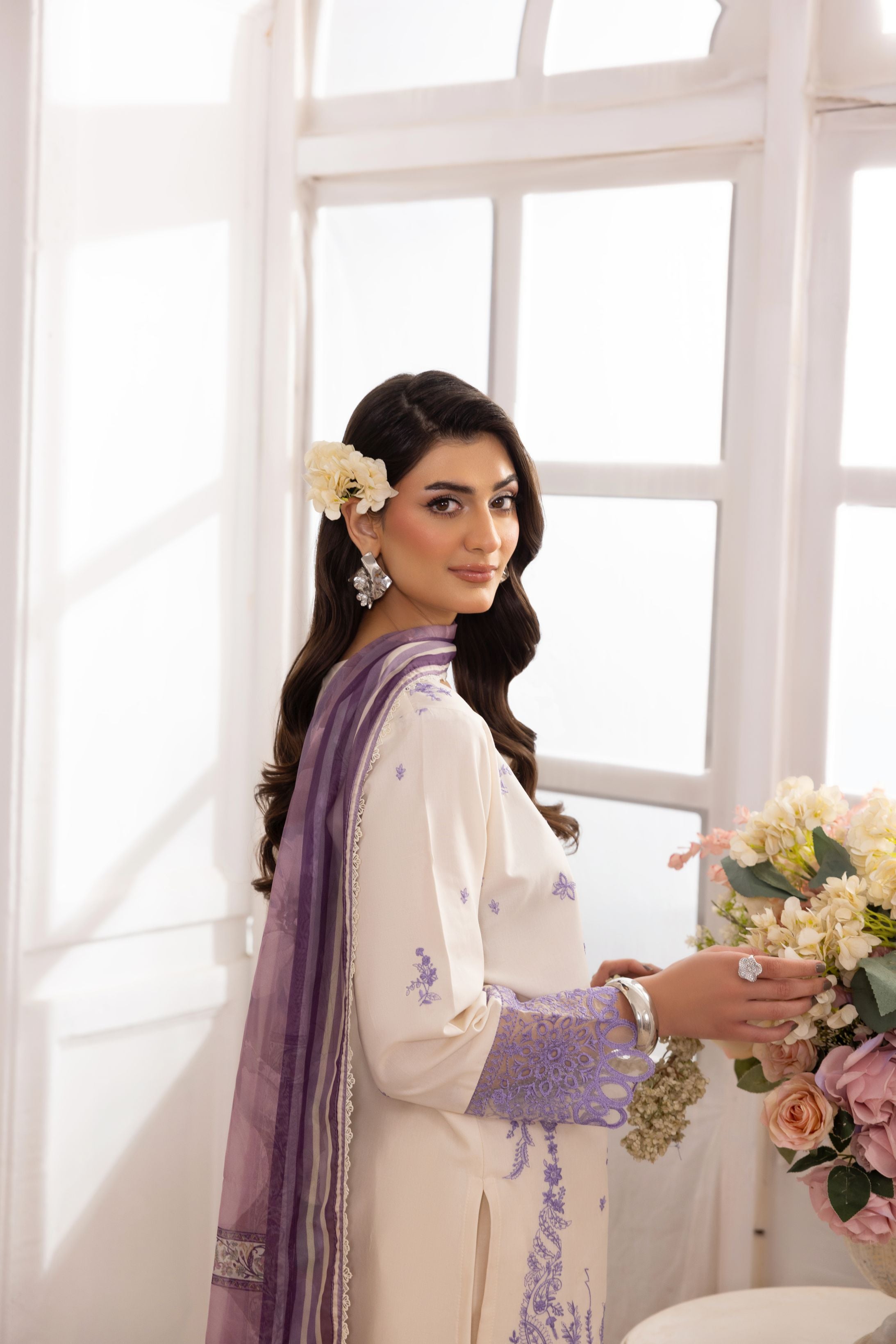 Lawn Breeze by Mohagni – 3pc Ready to Wear Cotton Suit LMB7