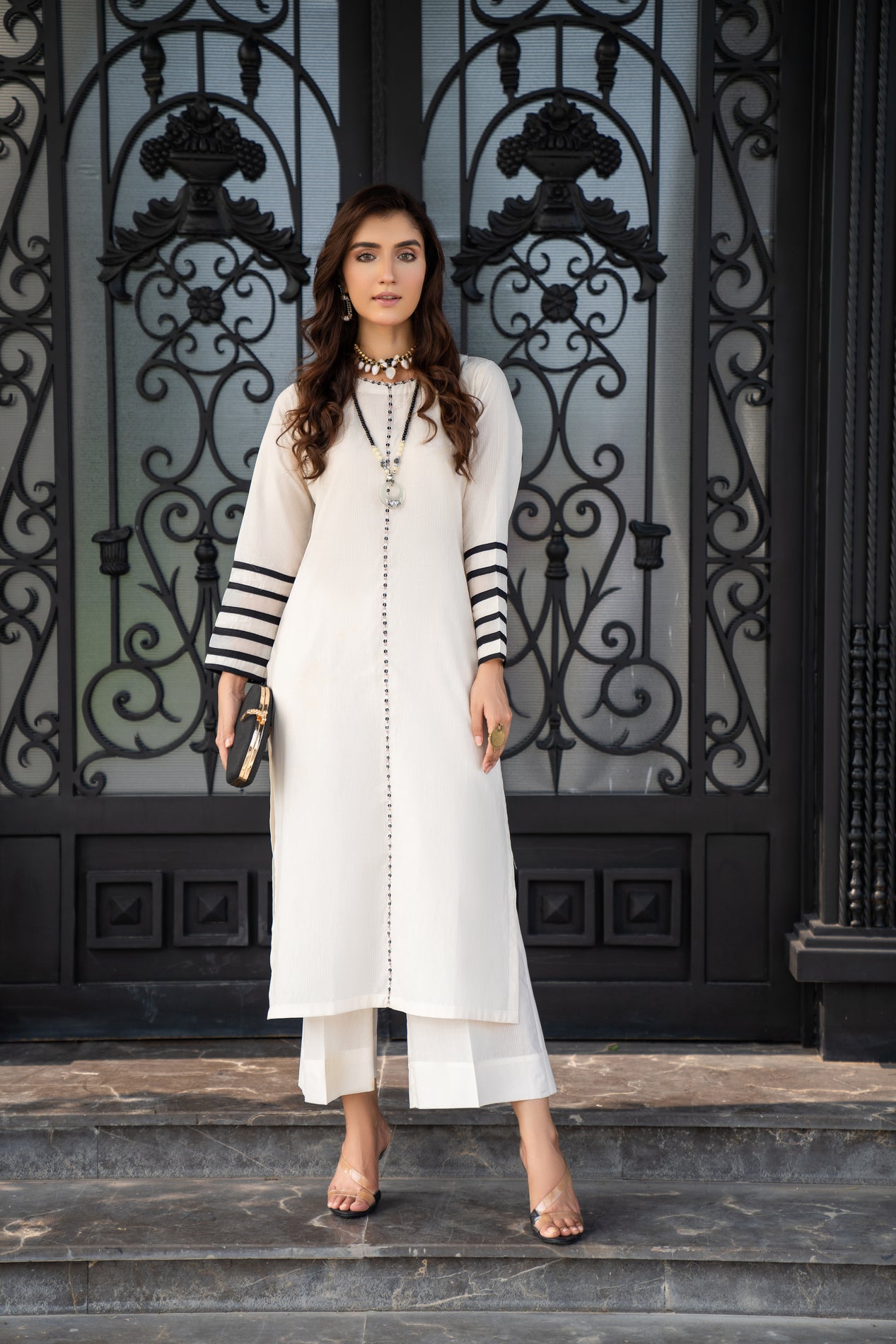 ZAIWA Ready to Wear Enchanting Collection 09