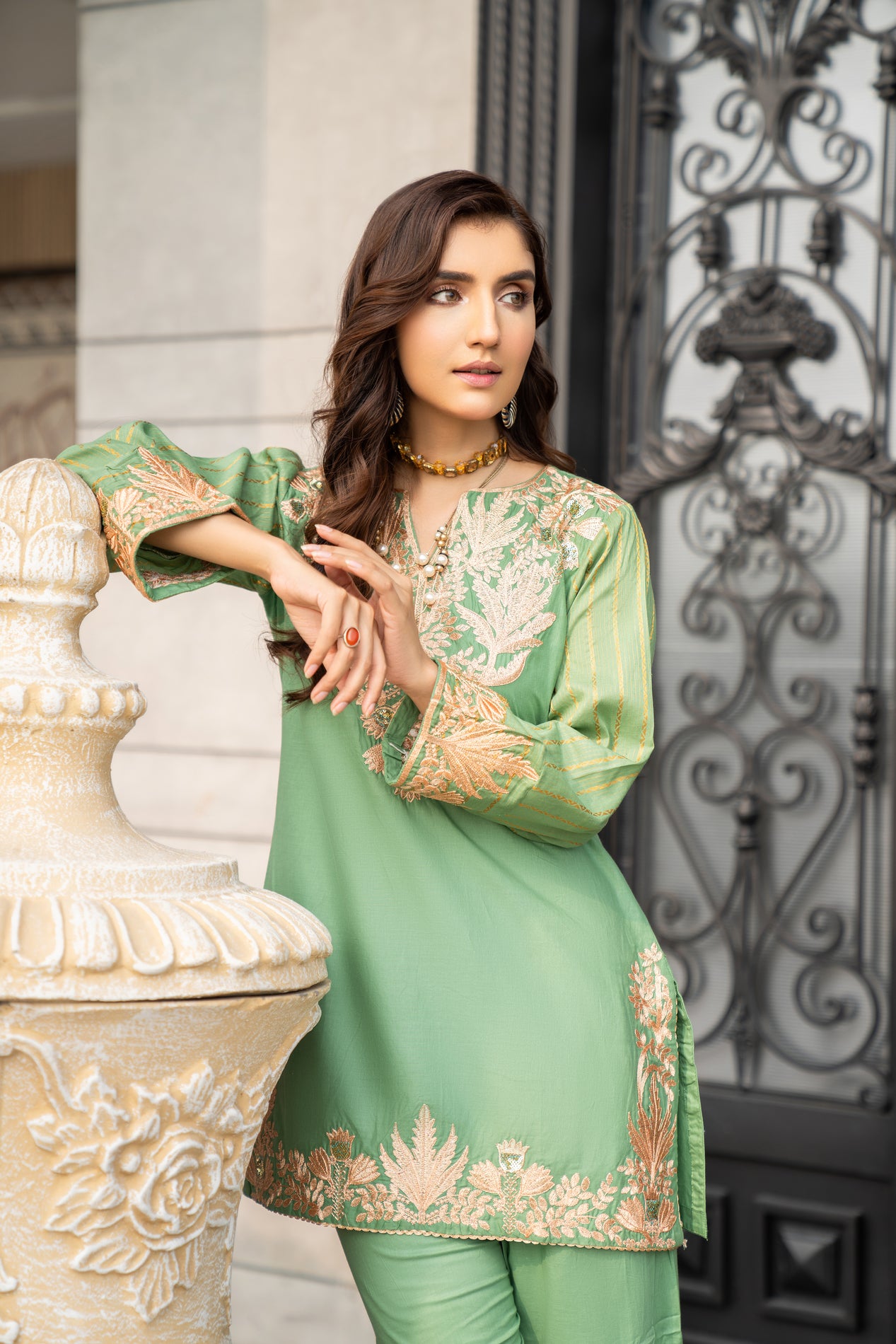 ZAIWA Ready to Wear Enchanting Collection 11