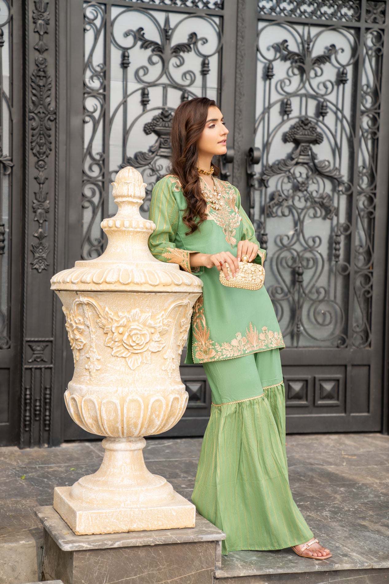 ZAIWA Ready to Wear Enchanting Collection 11