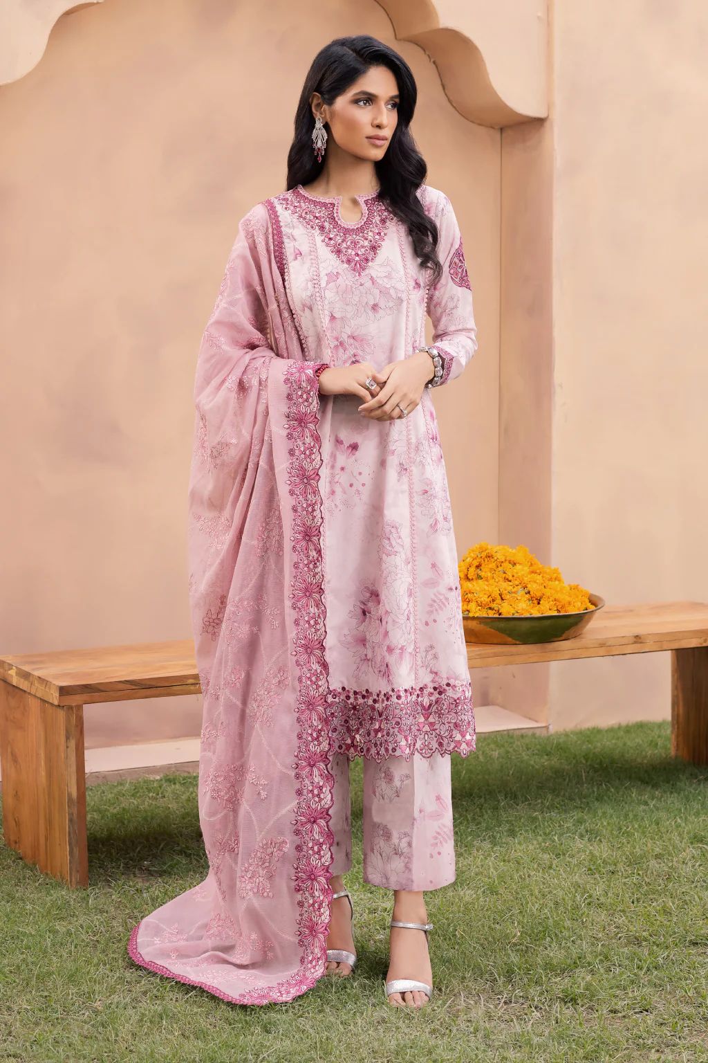 Iznik Aashiaan Festive Lawn Helena 08