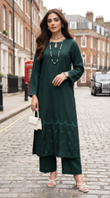 Miski Winter Essentials 2pc Dark Green Embroidered Linen Suit – MWE1