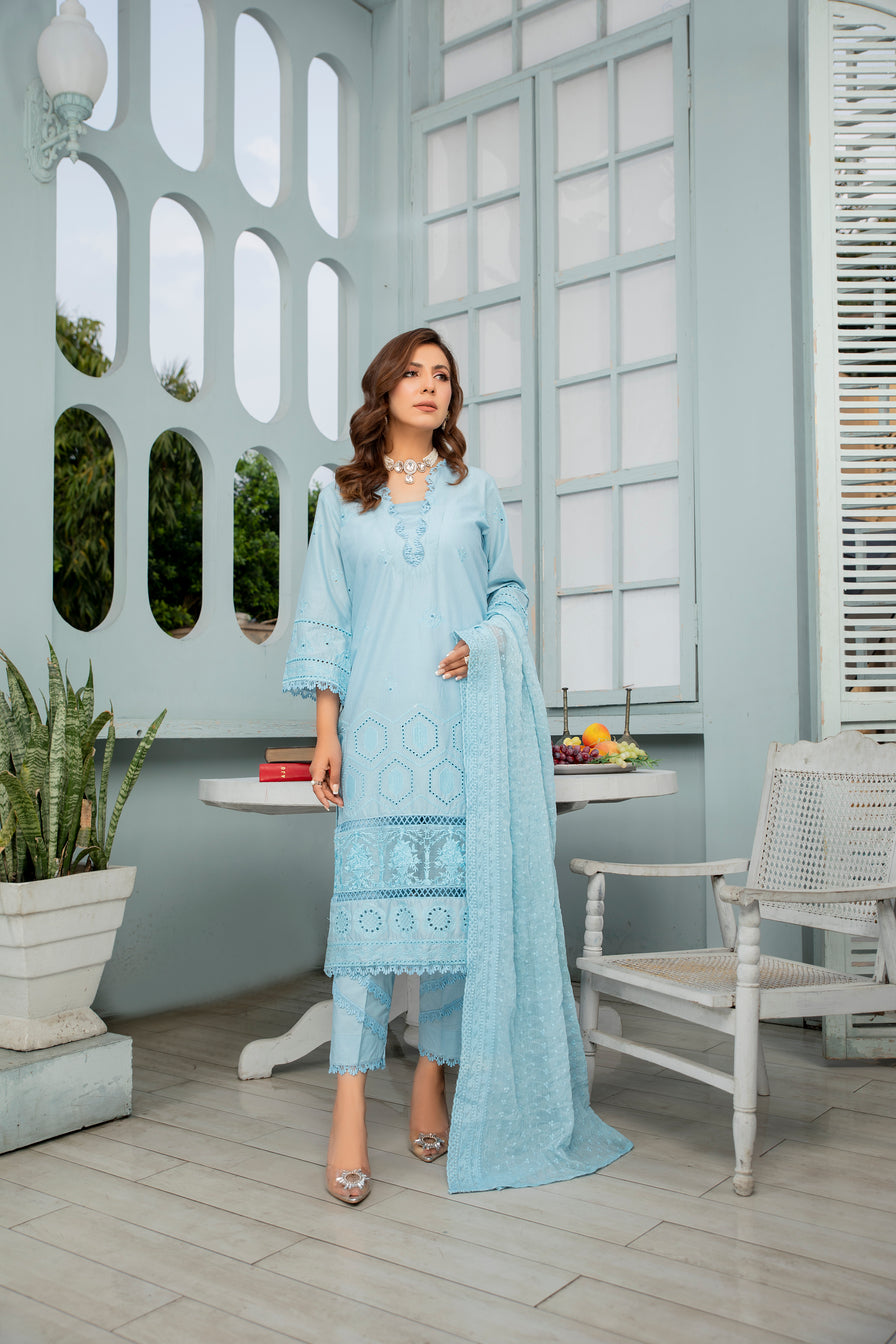 Noorma Kamal ChikanKari Lawn 03