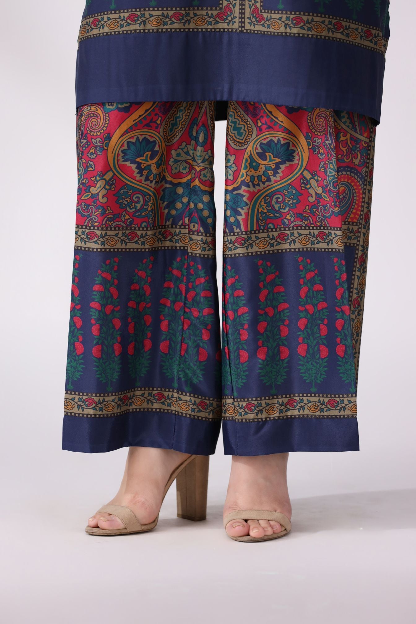 Paisley Elegance Crepe Silk Co-ord Set | Lush Drapes by Mohagni LDM4