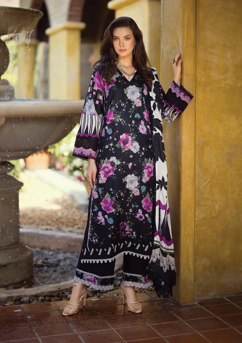 ELAF Chikankari Lawn DARIEN ECT-02B
