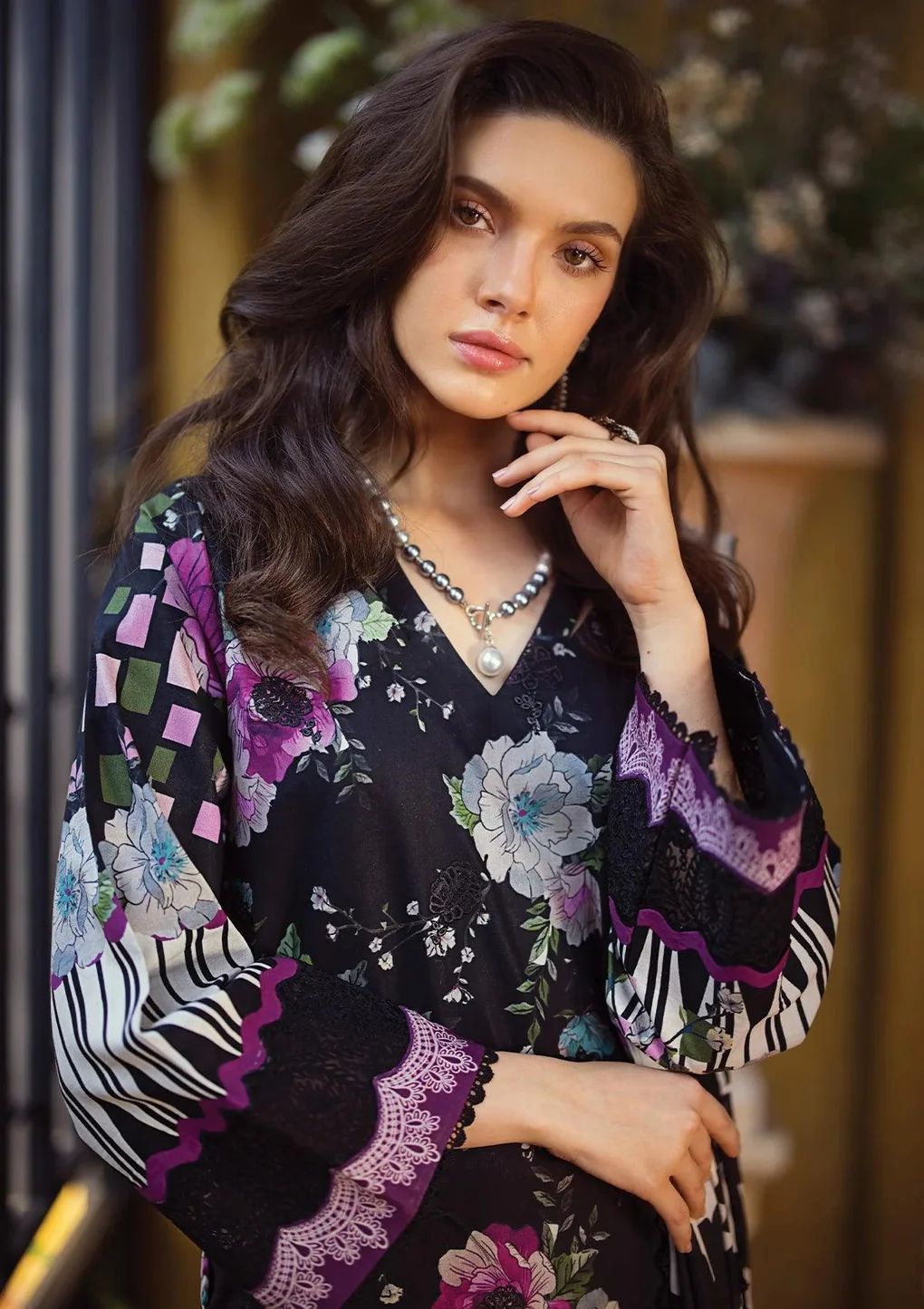 ELAF Chikankari Lawn DARIEN ECT-02B