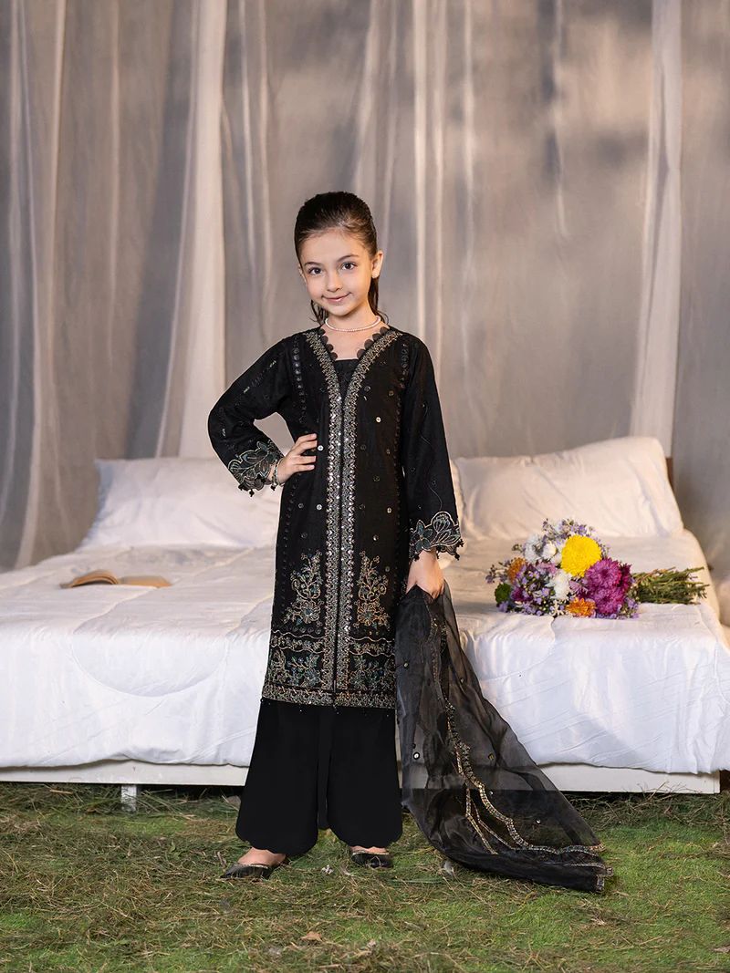 Hania’s Eid Twinning Charm by Mona – Black Chikankari Jacquard Sharara Suit HEC9