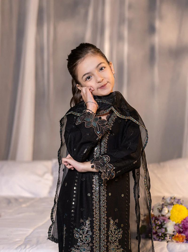 Hania’s Eid Twinning Charm by Mona – Black Chikankari Jacquard Sharara Suit HEC9