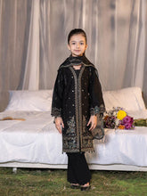 Hania’s Eid Twinning Charm by Mona – Black Chikankari Jacquard Sharara Suit HEC9