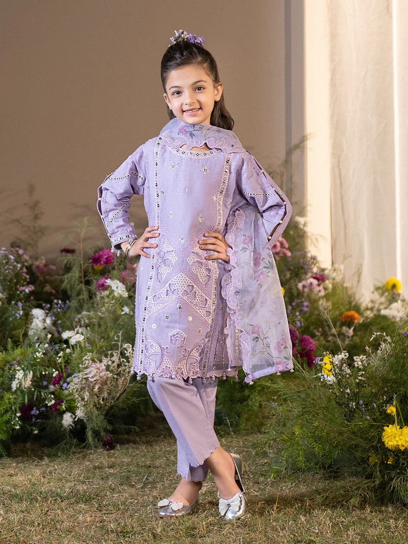 Hania’s Eid Twinning Charm by Mona – Lavender Chikankari Jacquard HEC10