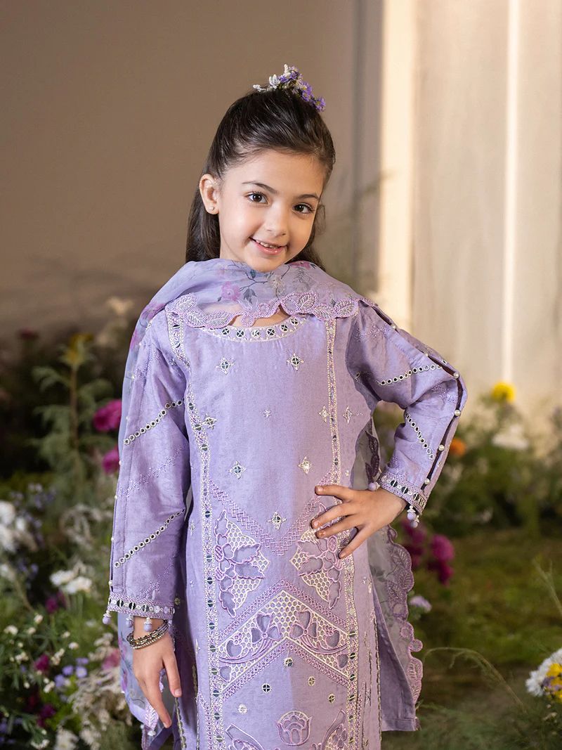 Hania’s Eid Twinning Charm by Mona – Lavender Chikankari Jacquard HEC10