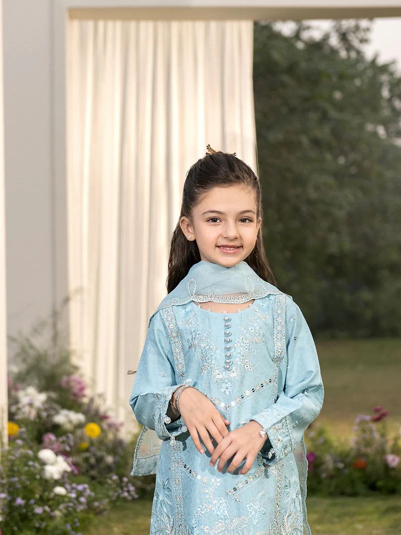 Hania’s Eid Twinning Charm by Mona – Ice Blue Chikankari Jacquard HEC11