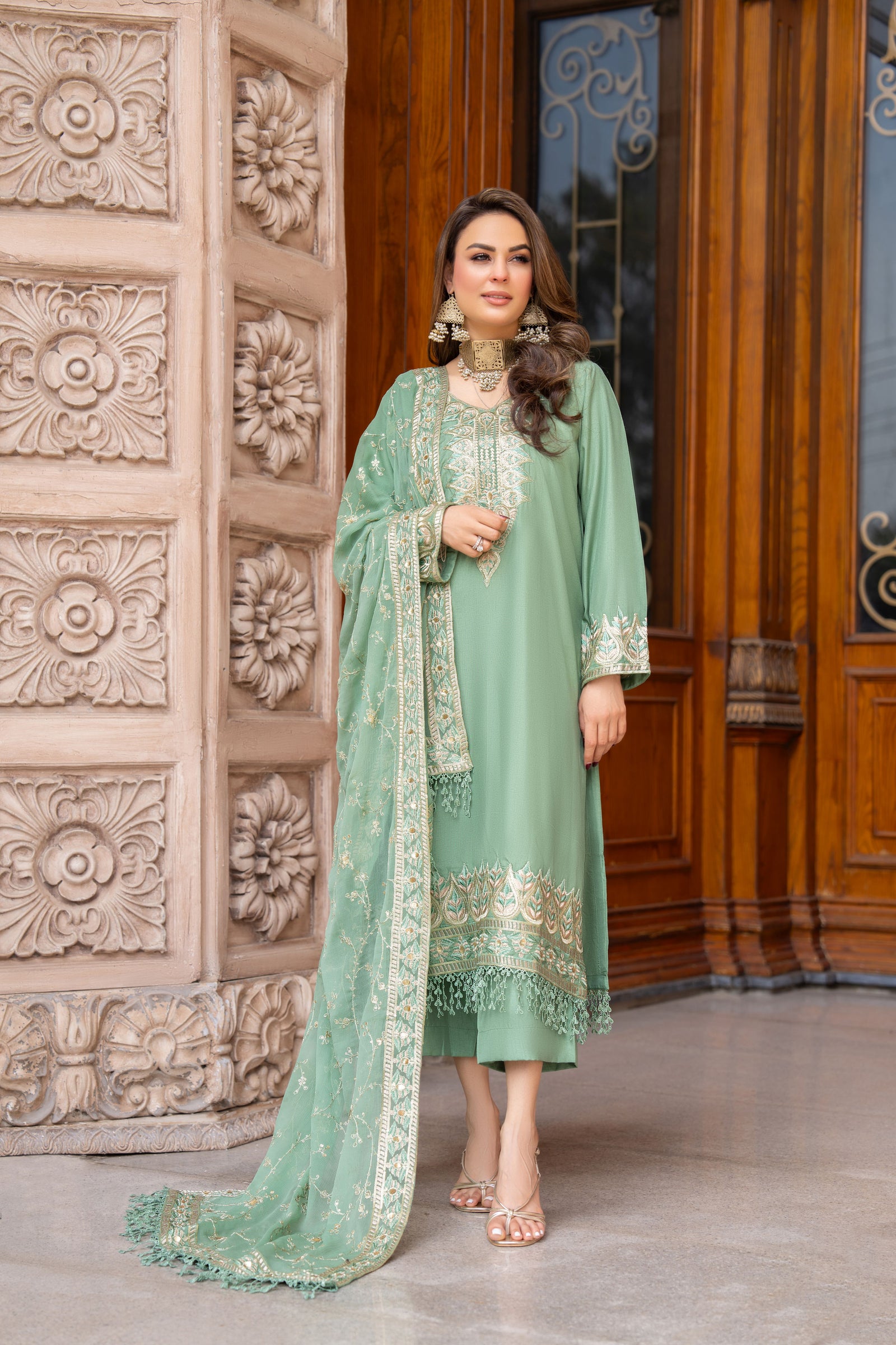 3pc Ready to Wear Raw Silk Dress by Gul Warun GRS16 3pc Ready to Wear Raw Silk Dress by Gul Warun GRS16