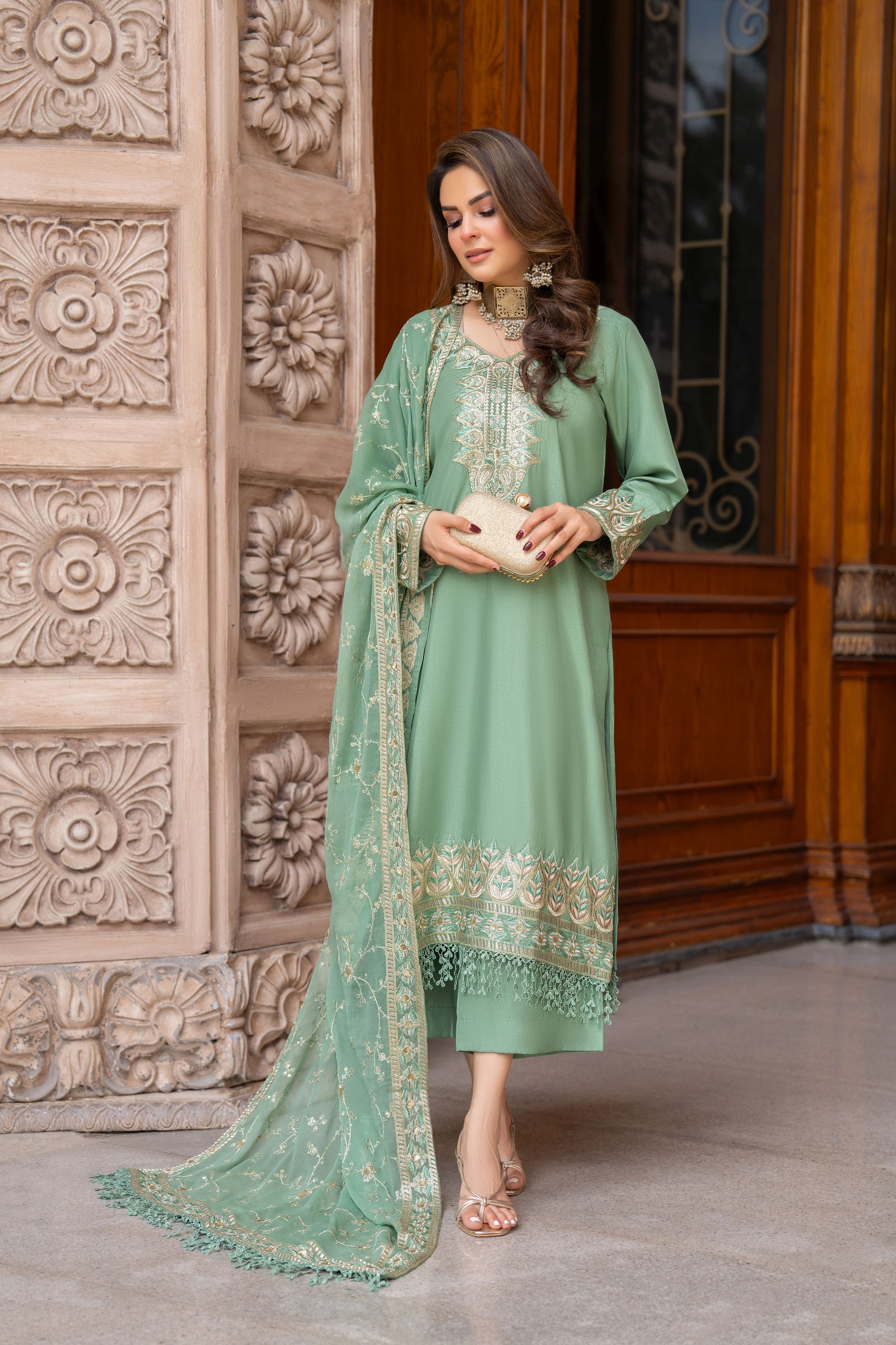 silk dress shalwar kameez Lubna Dress Boutique | Green Silk Shalwar Kameez WhatsApp Orders: 0092-3122584701 Description: Elegance in every thread This green silk shalwar kameez