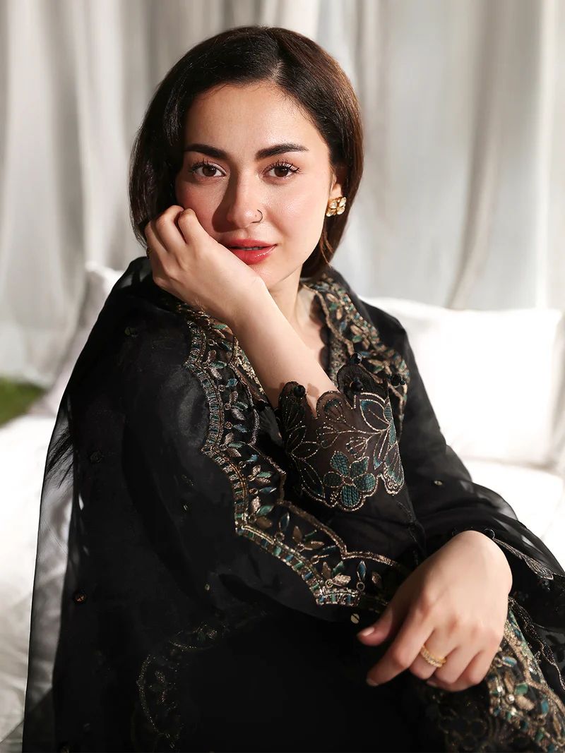 Hania’s Eid Twinning Charm by Mona – Black Chikankari Jacquard Sharara Suit HEC9