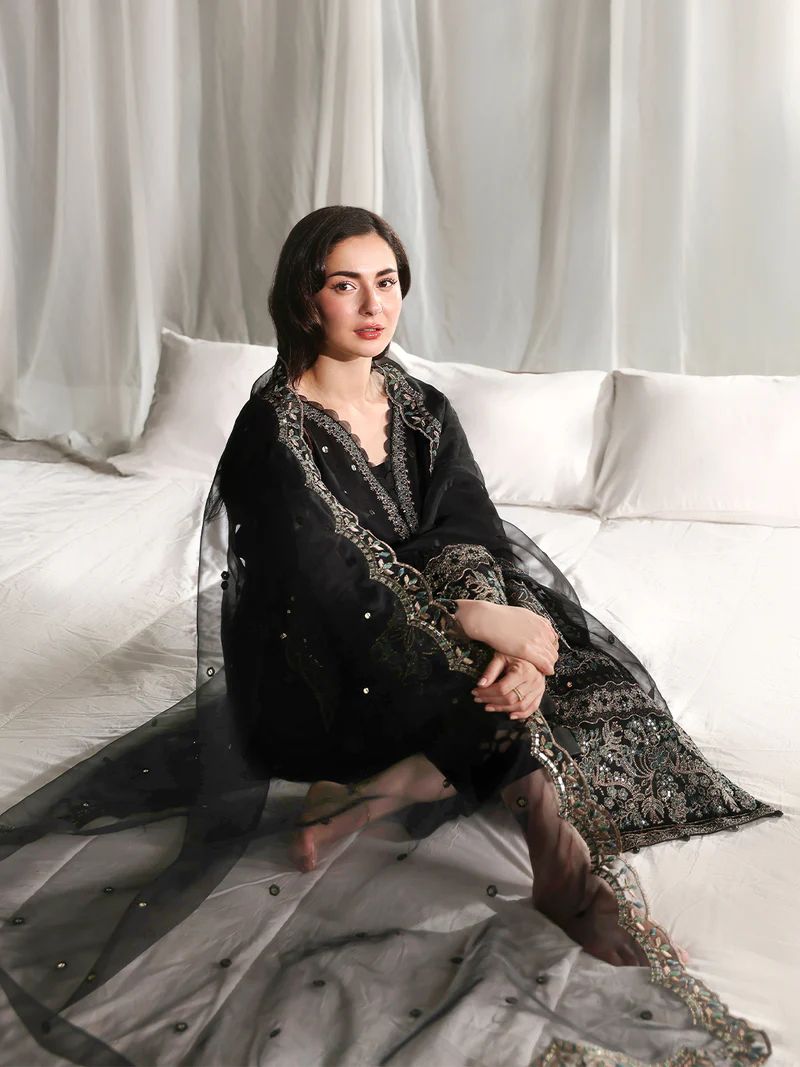 Hania’s Eid Twinning Charm by Mona – Black Chikankari Jacquard Sharara Suit HEC9