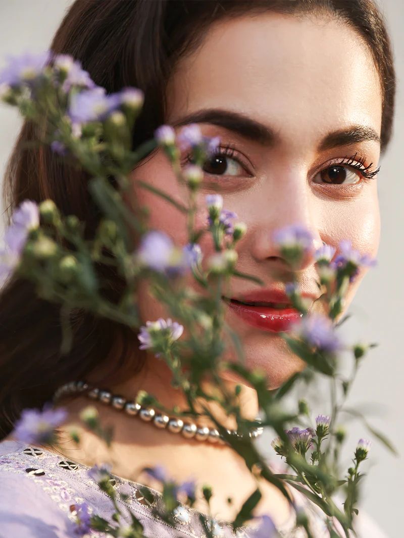 Hania’s Eid Twinning Charm by Mona – Lavender Chikankari Jacquard HEC10