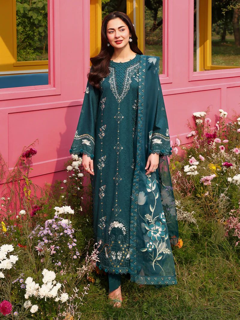 Hania’s Eid Twinning Charm by Mona – Emerald Chikankari Jacquard HEC13