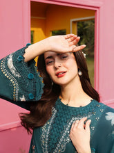 Hania’s Eid Twinning Charm by Mona – Emerald Chikankari Jacquard HEC13