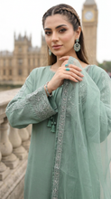 Miski Winter Essentials 3pc Sage Green Embroidered Linen Suit with Net Dupatta – MWE4