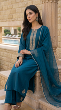 Miski Winter Essentials 3pc Teal Embroidered Linen Suit with Net Dupatta – MWE3