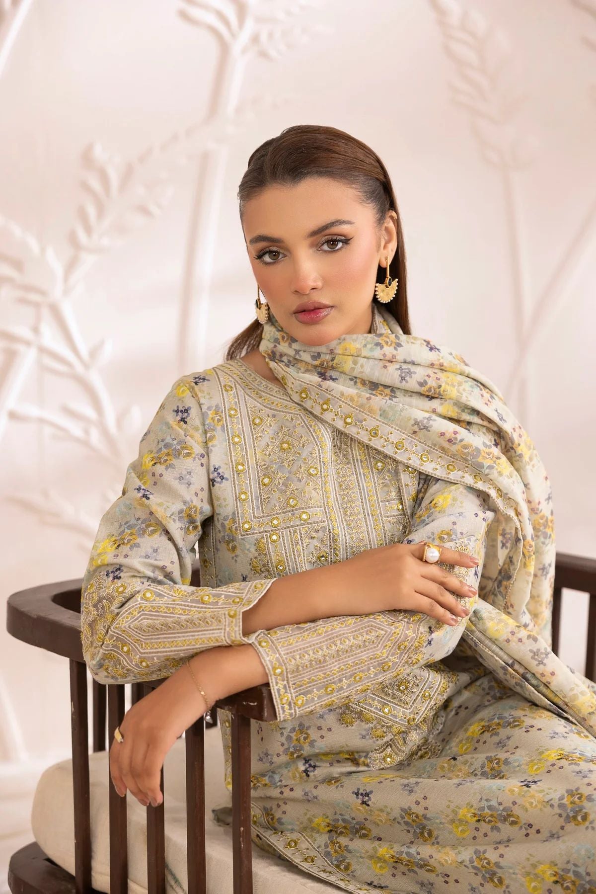 Rang Bahaar Ready to Wear Pakistani Womenswear by Designer Mohagni RBM1