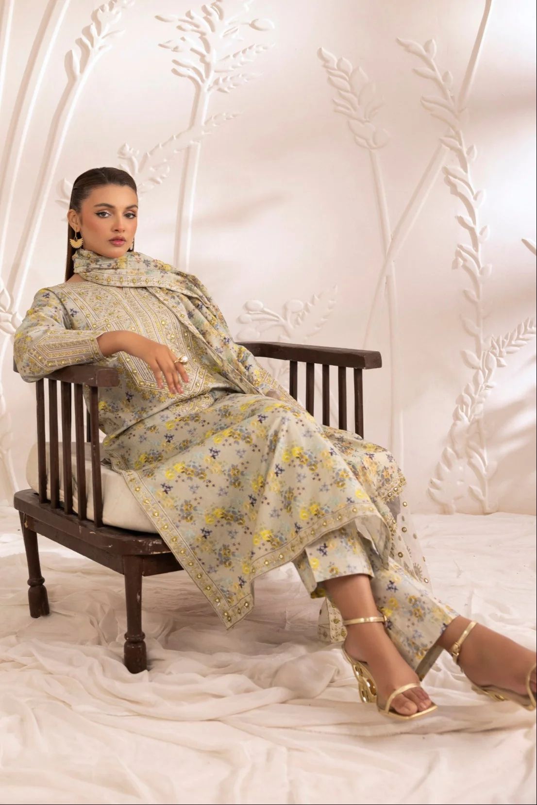 Rang Bahaar Ready to Wear Pakistani Womenswear by Designer Mohagni RBM1