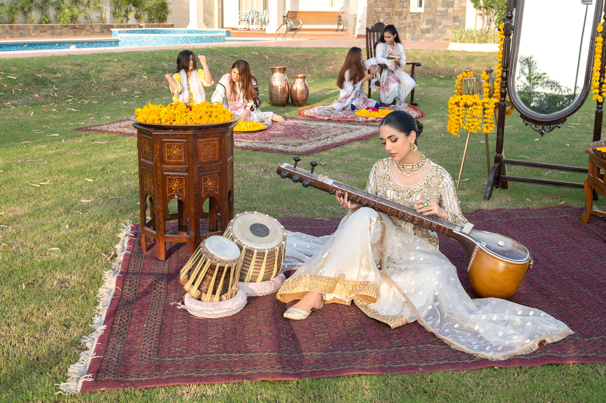 Heer Formal Collection by MONA MH3