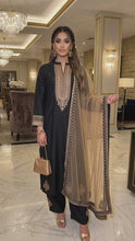 Miski Winter Essentials 3pc Black Embroidered Linen Suit with Net Dupatta – MWE10