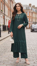 Miski Winter Essentials 2pc Dark Green Embroidered Linen Suit – MWE1