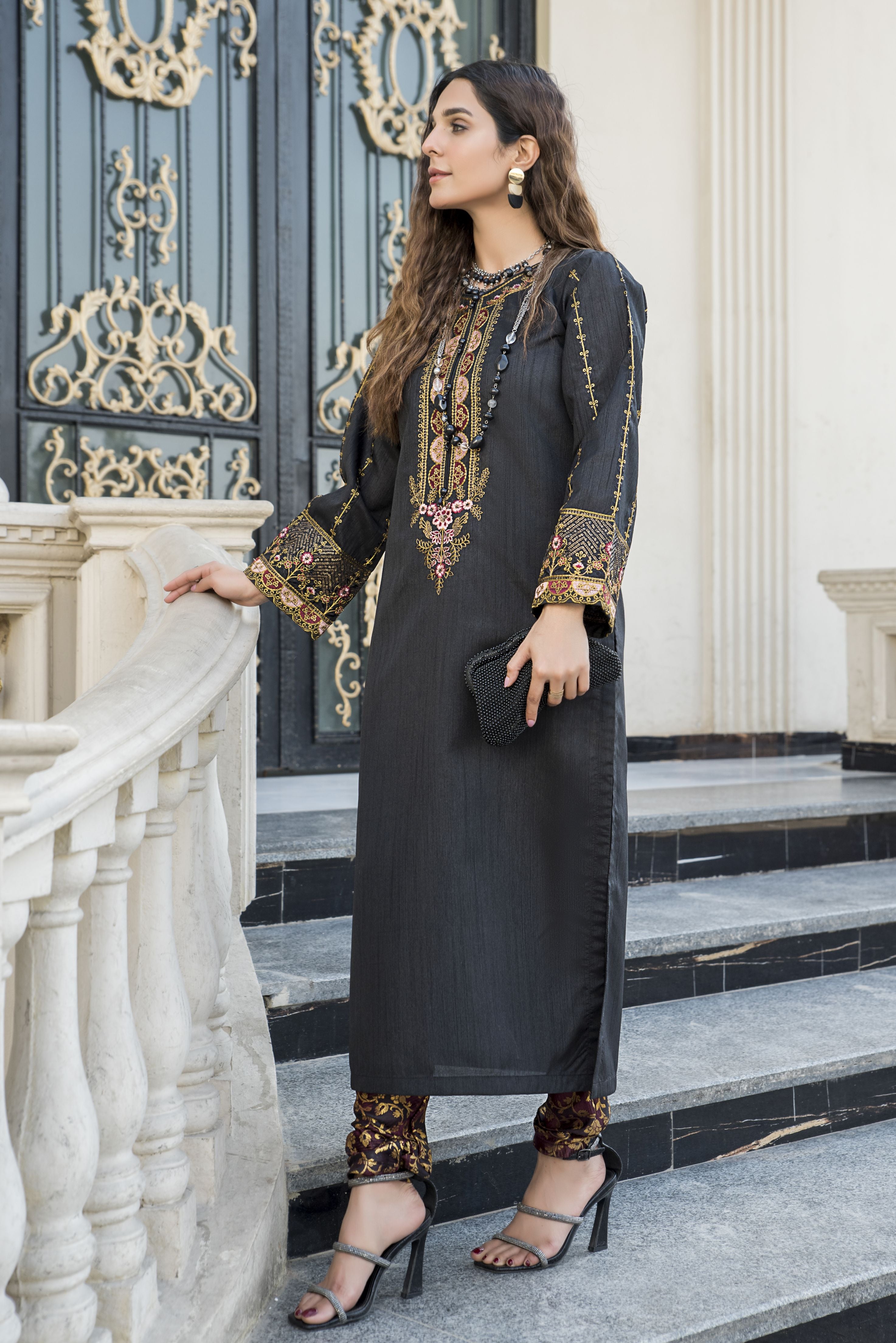 Eid Whispers Raw Silk Collecton by Gul Warun EWS5