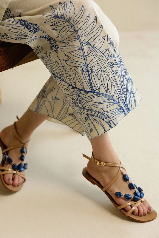 Ivory Botanical Embroidered Self Jacquard 2pc Winter Set – Sahar SWC6