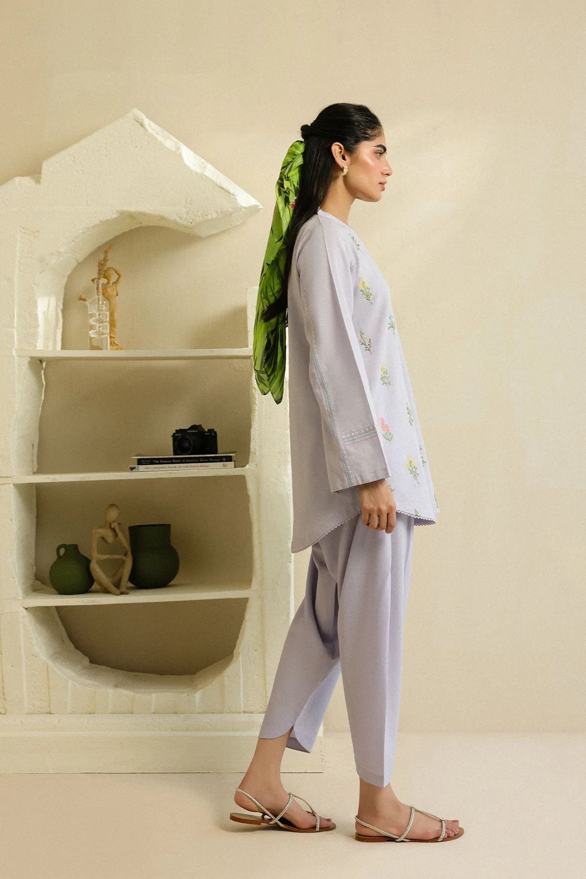 Lilac Floral Motif Self Jacquard 2pc Winter Set – Sahar SWC4