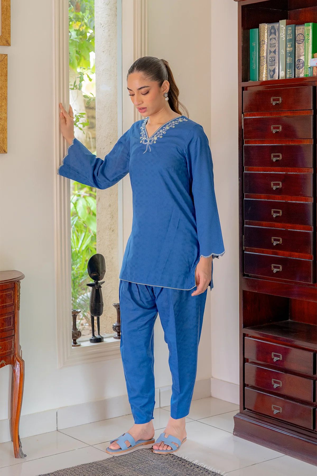 Indigo Embroidered Dobby Jacquard 2pc Winter Set – Sahar SWC1