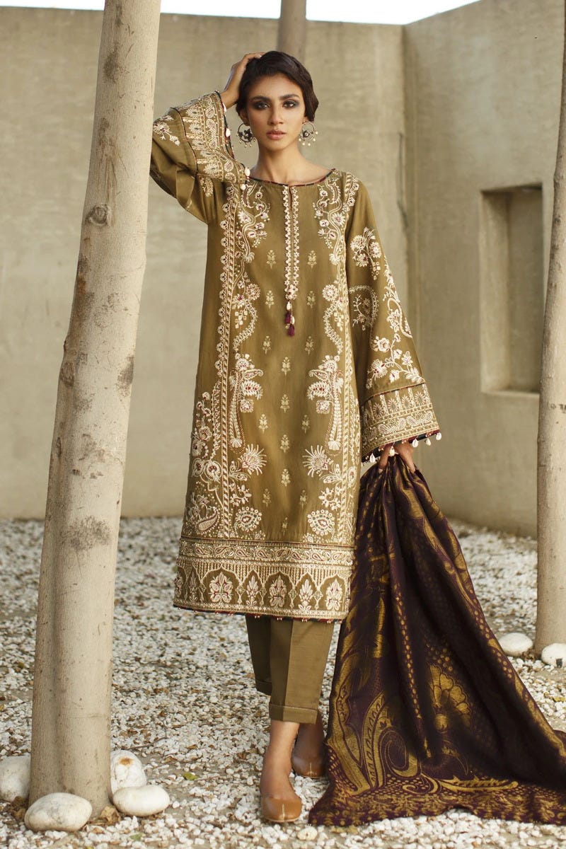 Winter Khadar Ready to Wear Embroidered Collection by Baroque 01