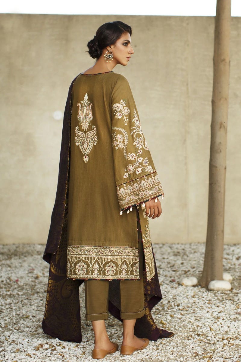 Winter Khadar Ready to Wear Embroidered Collection by Baroque 01