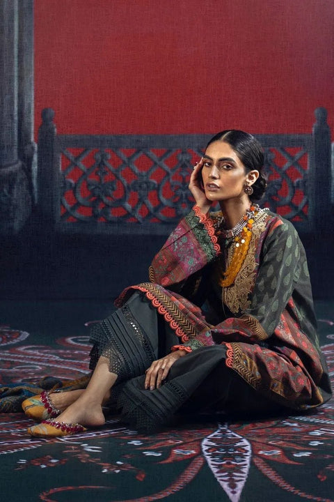 Sana Safinaz Mahay Ready to Wear 3 Pcs Winter Collection 13B