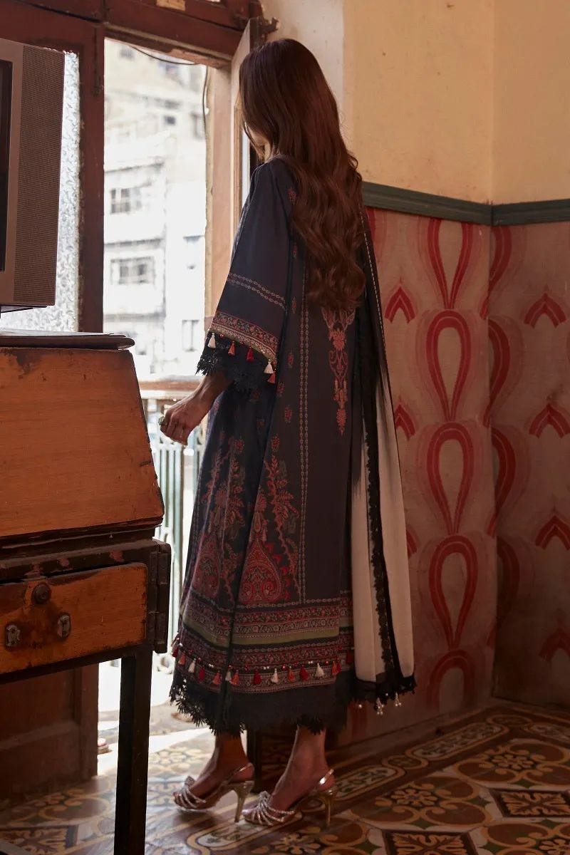 Sana Safinaz Muzlin Ready to Wear Embroidered Lawn Collection 18B