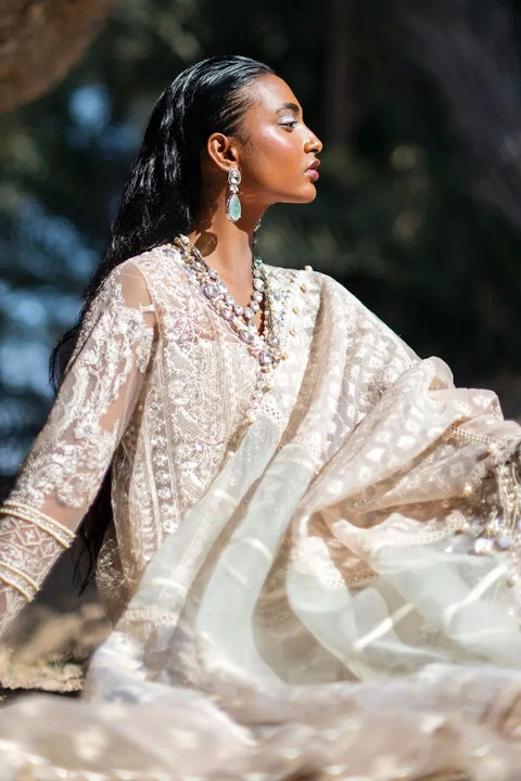 Sana Safinaz Ready to Wear Luxury Lawn 23 01A
