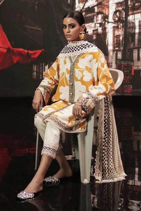 Sana Safinaz Mahay Winter 22 3pc 01A