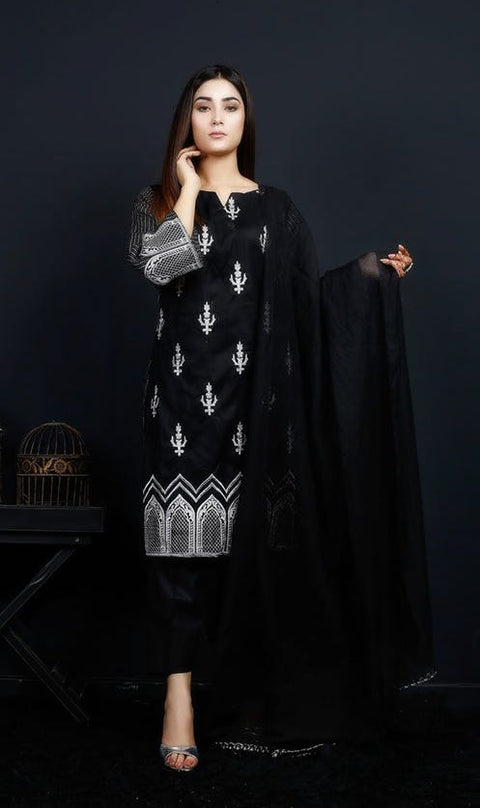 Black and White Embroidered Lawn Collection by Zaiwa 03