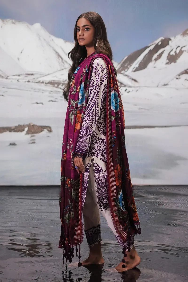 Sana Safinaz Mahay Winter 22 3pc 04B