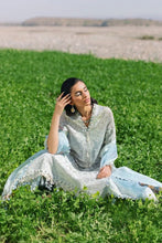 Sana Safinaz Ready to Wear Luxury Lawn 23 05B