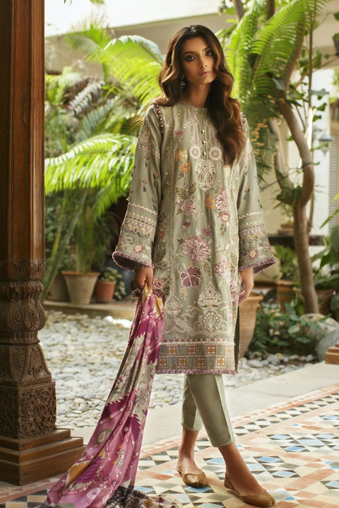 Winter Khadar Ready to Wear Embroidered Collection by Baroque 06