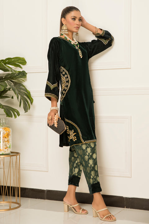 Velvet Embroidered Ready to Wear 2 Pcs Dress by Aabpara 02