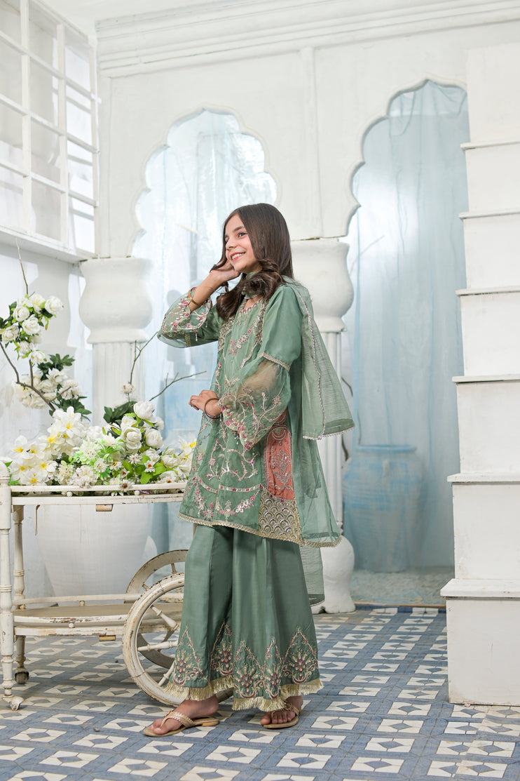 Rafia Mother Daughter Eid Girls Dress 07