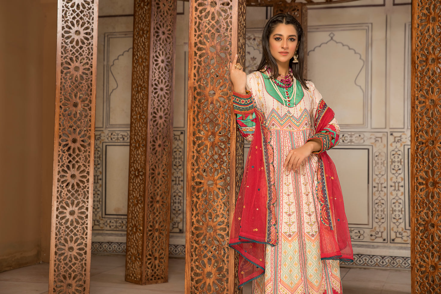 Cotton Self Jacquard Embroidered Pishwas by Hemline 02