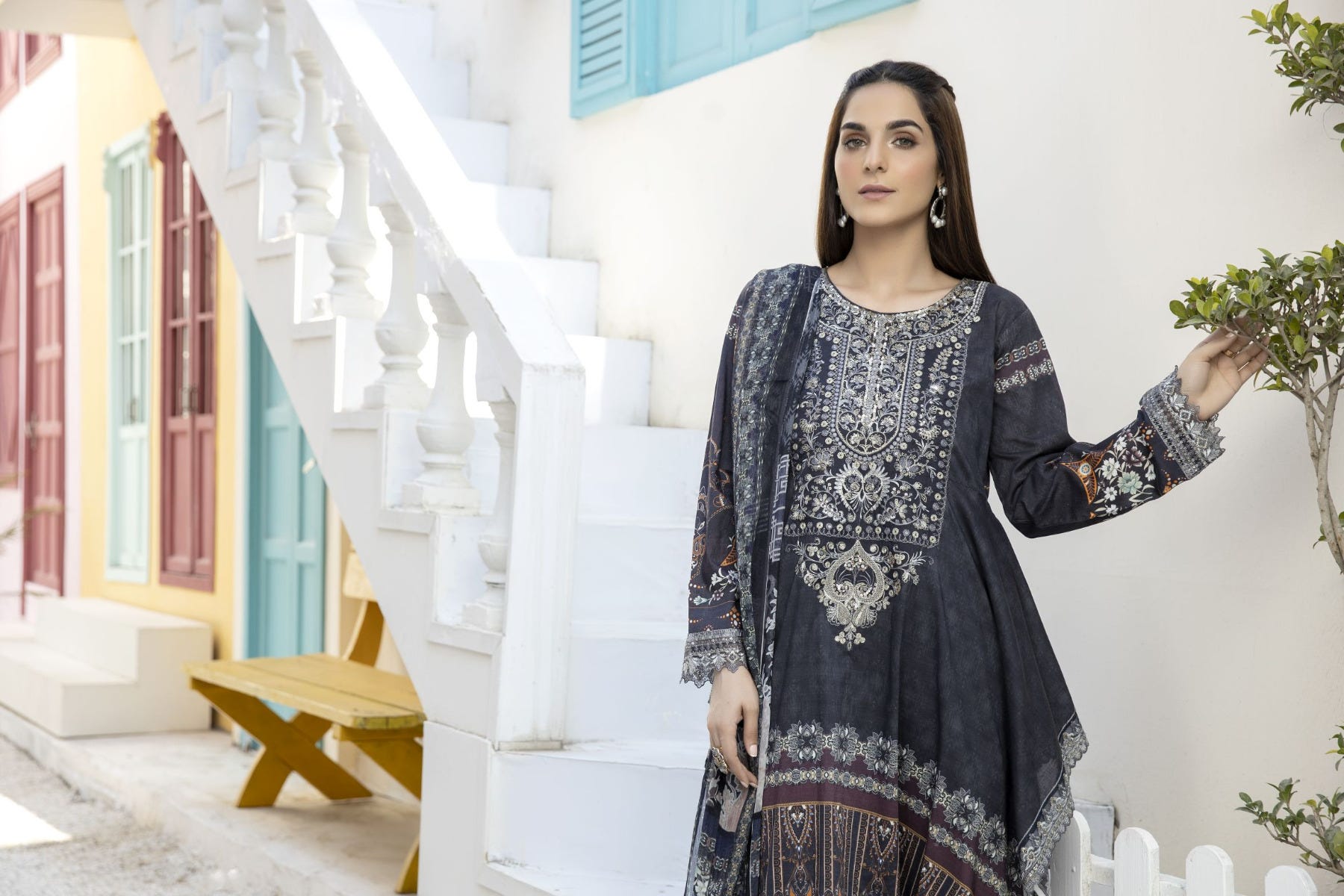 Mona Ready to Wear 3 Pcs Embroidered Lawn Collection 08