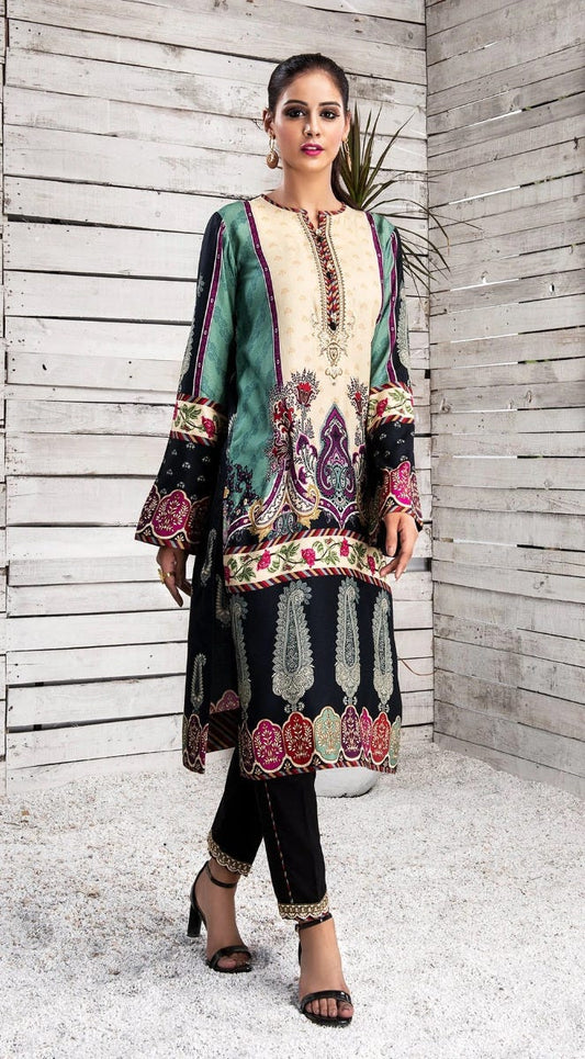 Winter Ready to Wear 3 Pcs Embroidered Dress of Anaya by Kiran Chaudhry 03