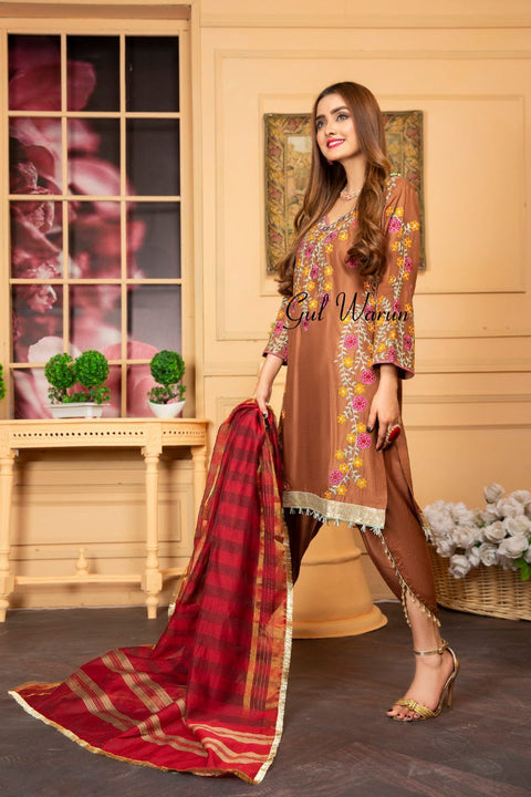 Winter Ready to Wear Embroidered Collection by Gulwarun 04